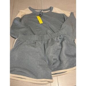 OLI VIV 2 Piece Shorts With Long Sleeve Lightweight Shirt. Size Large NWT!